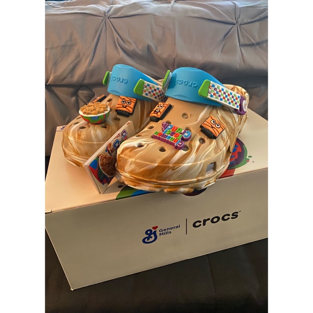 Cinnamon Toast Crunch Crocs